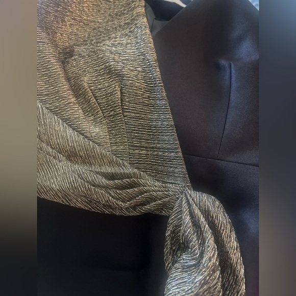 Tahari Arthur S. Levine Petite Blazer. Black & Gold Wrap Style - Size 2P - BNWT - Picture 9 of 12